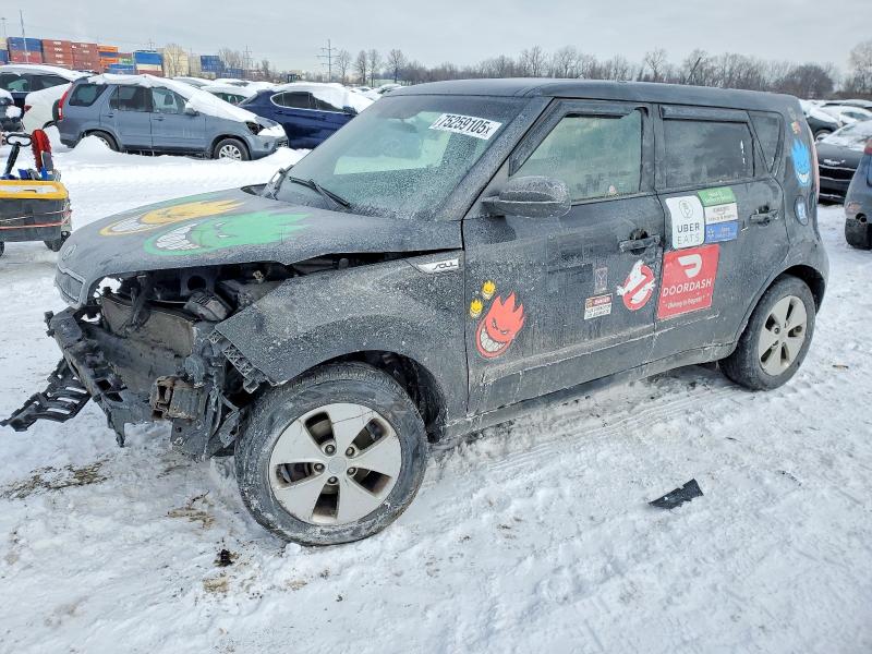 KIA SOUL 2016 with VIN KNDJN2A21G7332158 - Photo from auction