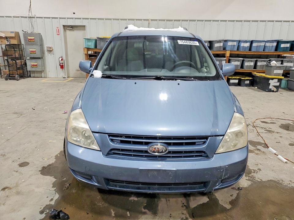 Photo 5 from auction – 2008 KIA SEDONA EX with VIN KNDMB233786263642