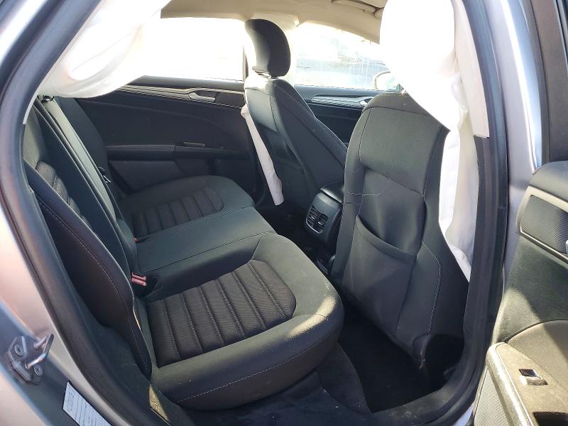 Photo 10 from auction – 2020 FORD FUSION with VIN 3FA6P0CD7LR177482