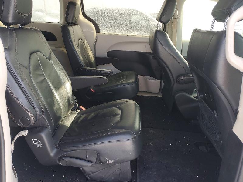 Photo 11 from auction – 2017 CHRYSLER PACIFICA T with VIN 2C4RC1BG6HR794261