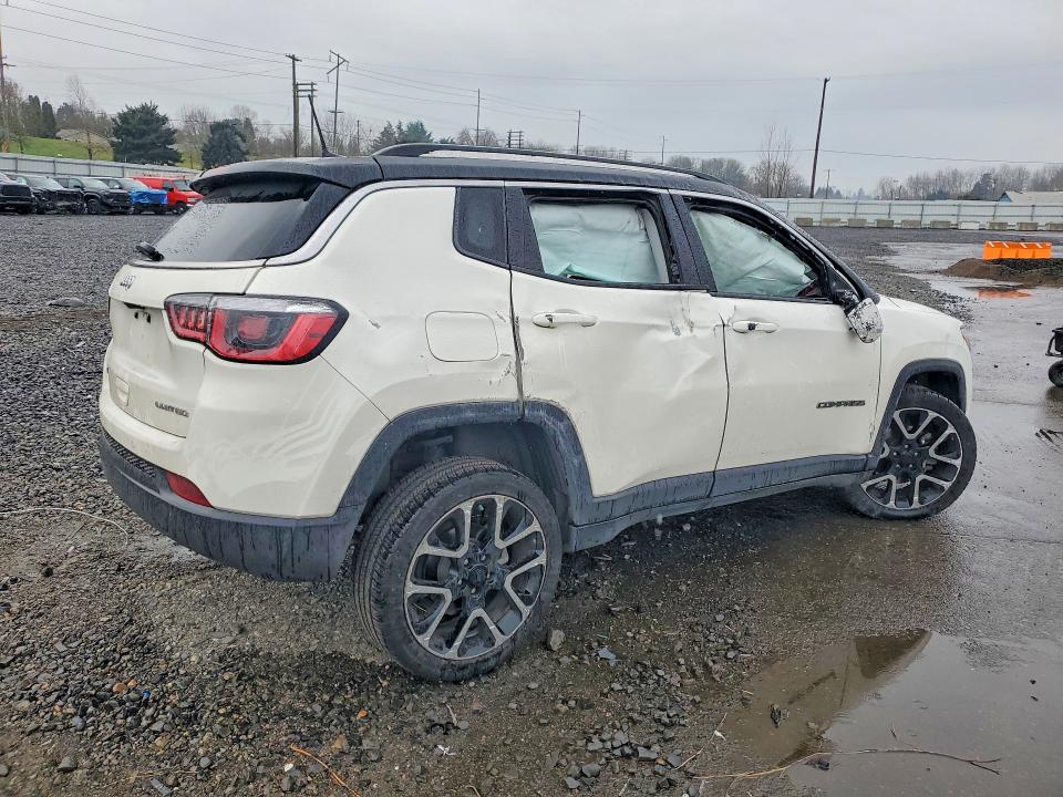 Photo 3 from auction – 2017 JEEP COMPASS with VIN 3C4NJDCB1HT607188