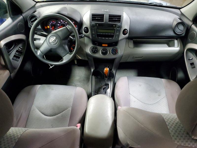 Photo 8 from auction – 2006 TOYOTA RAV4 with VIN JTMZD33V866013895