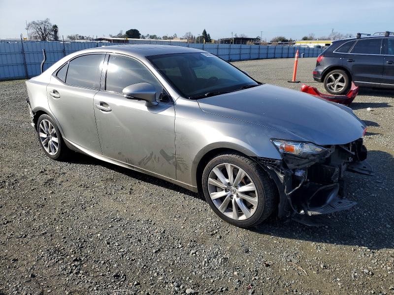 Photo 4 from auction – 2016 LEXUS IS 200T with VIN JTHBA1D28G5010004