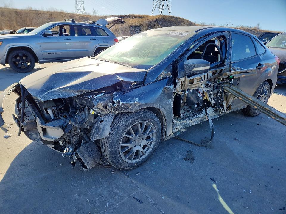 FORD FOCUS 2015 with VIN 1FADP3F28FL325662 - Photo from auction