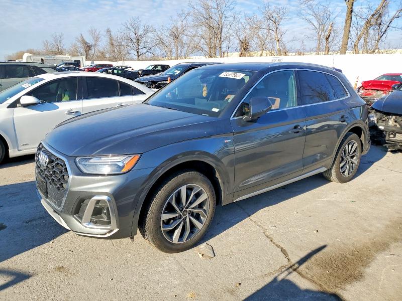 AUDI Q5 PREMIUM 2022 with VIN WA1EAAFY9N2099526 - Photo from auction