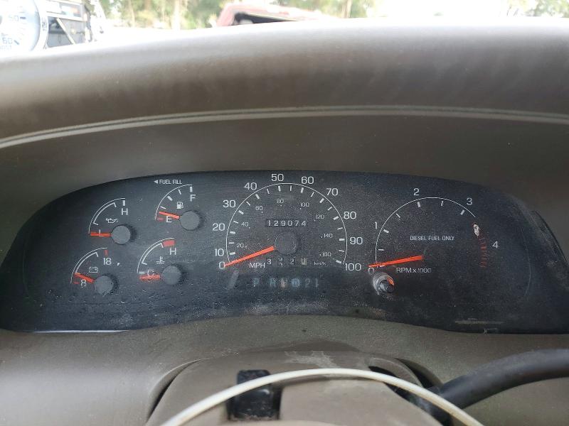 Photo 9 from auction – 2000 FORD EXCURSION with VIN 1FMNU40F7YEB17090