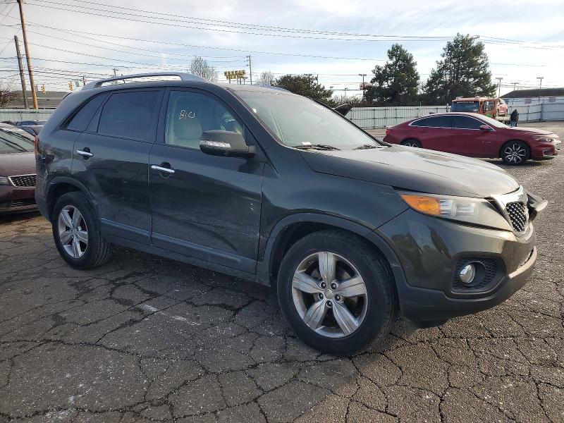 Photo 4 from auction – 2013 KIA SORENTO EX with VIN 5XYKU4A29DG316548