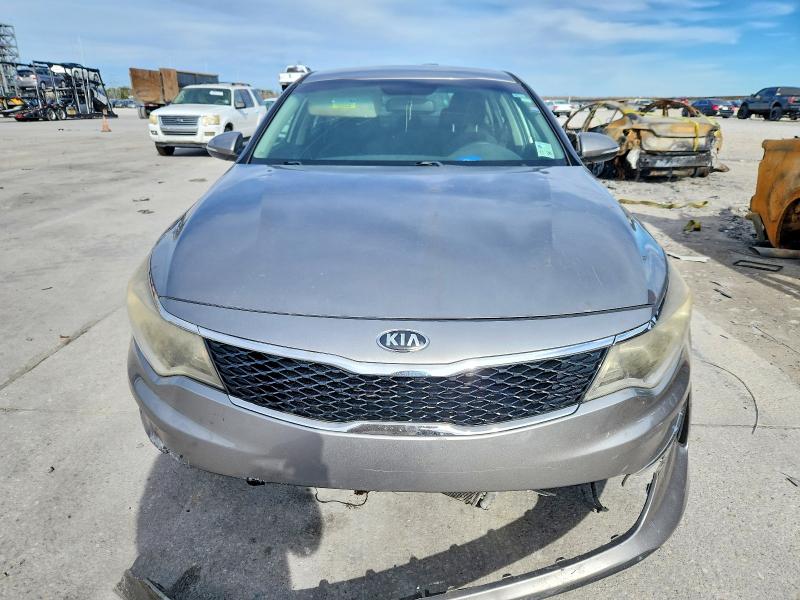 Photo 5 from auction – 2018 KIA OPTIMA with VIN 5XXGT4L33JG191688