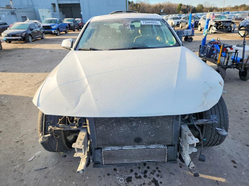 Photo 5 from auction – 2014 BMW 328 XI with VIN WBA3B3C55EJ983031