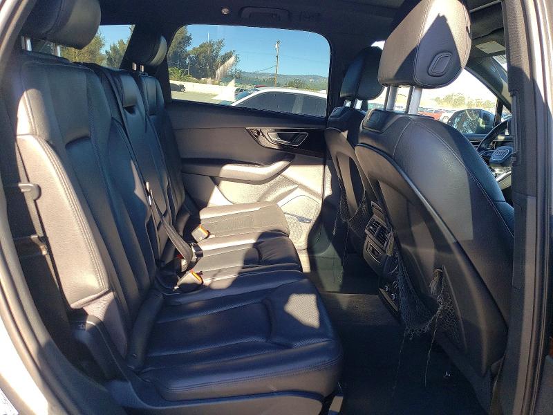 Photo 11 from auction – 2018 AUDI Q7 PREMIUM with VIN WA1LAAF70JD000962