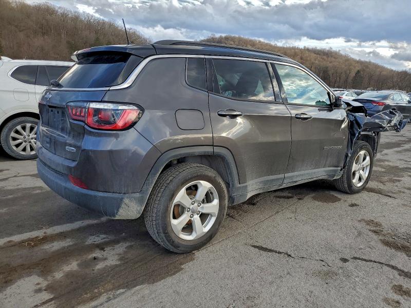 Photo 3 from auction – 2018 JEEP COMPASS LA with VIN 3C4NJDBB6JT282190