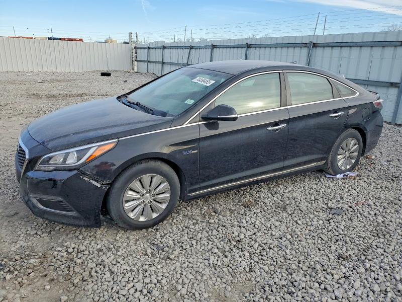 HYUNDAI SONATA 2016 with VIN KMHE24L14GA035233 - Photo from auction