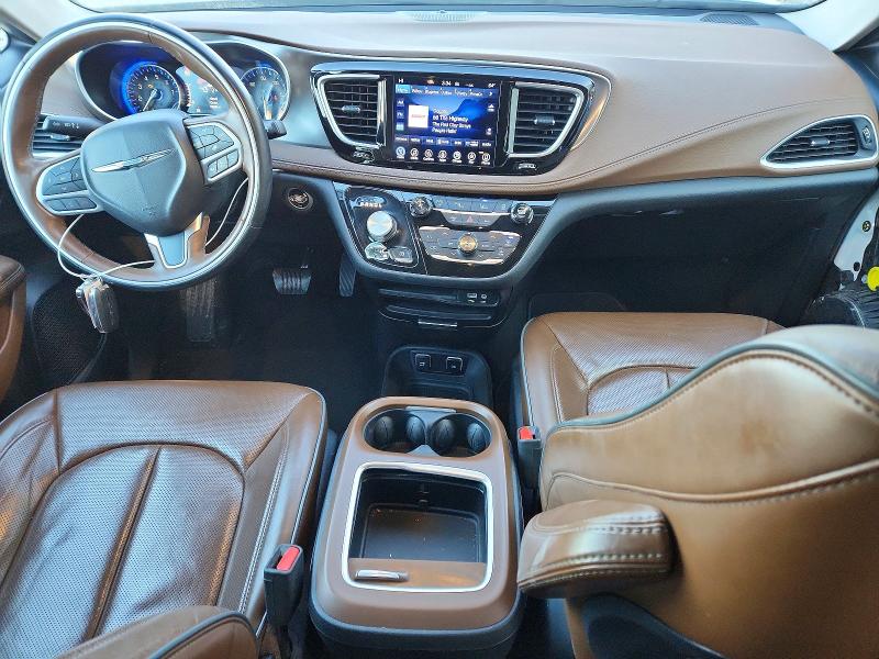 Photo 8 from auction – 2017 CHRYSLER PACIFICA L with VIN 2C4RC1GG3HR607891