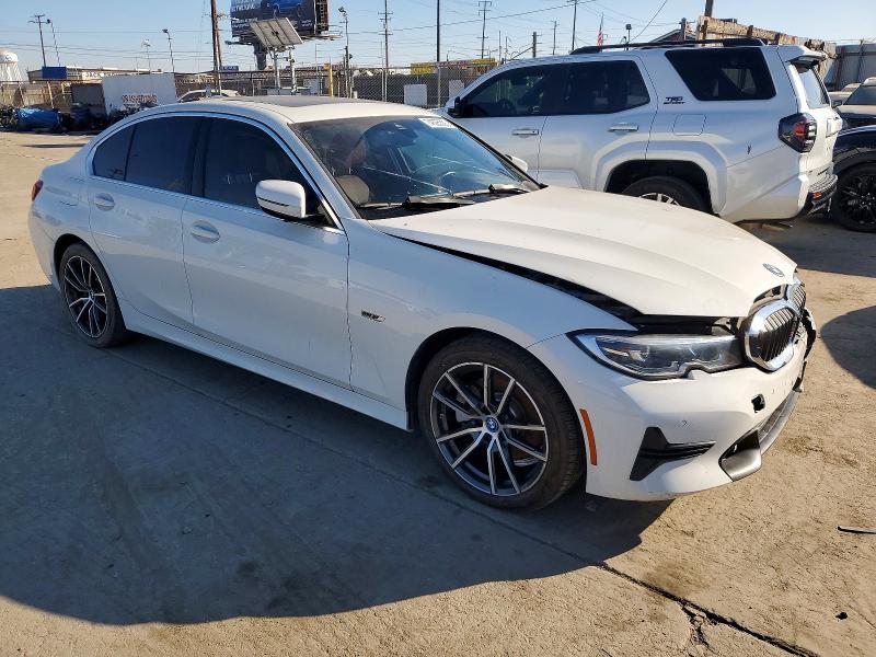 Photo 4 from auction – 2022 BMW 330E with VIN 3MW5P7J08N8C54848