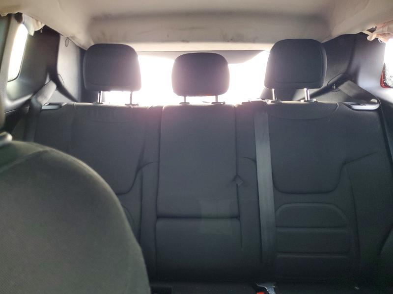Photo 10 from auction – 2018 JEEP RENEGADE with VIN ZACCJBBB1JPJ02551