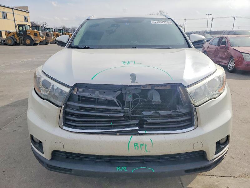 Photo 5 from auction – 2016 TOYOTA HIGHLANDER with VIN 5TDKKRFH5GS174030