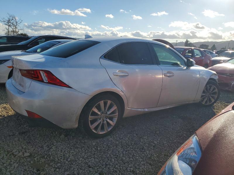 Photo 3 from auction – 2016 LEXUS IS 200T with VIN JTHBA1D23G5029754