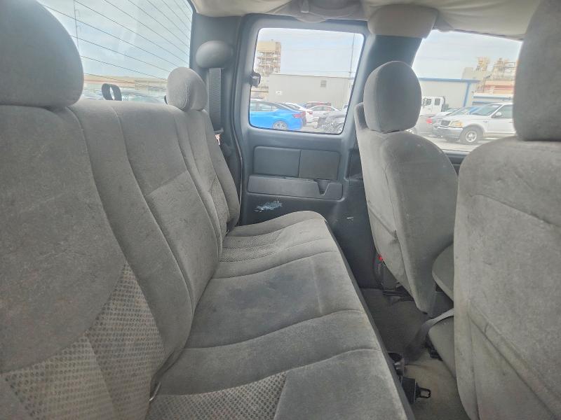 Photo 10 from auction – 2005 CHEVROLET SILVERADO with VIN 1GCEC19X55Z309176