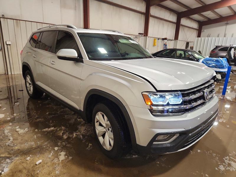 Photo 4 from auction – 2018 VOLKSWAGEN ATLAS with VIN 1V2ER2CA5JC525453