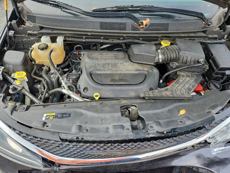 Photo 12 from auction – 2019 CHRYSLER PACIFICA L with VIN 2C4RC1GG3KR554097
