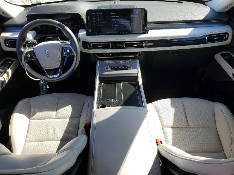 Photo 8 from auction – 2025 LINCOLN AVIATOR with VIN 5LM5J6WC9SGL14613