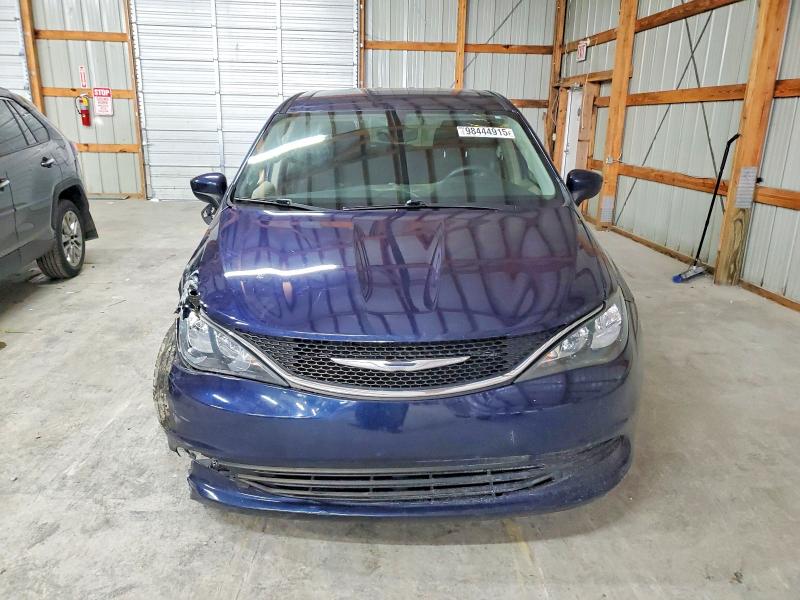 Photo 5 from auction – 2017 CHRYSLER PACIFICA with VIN 2C4RC1DG1HR521855