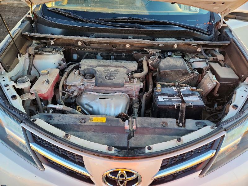 Photo 11 from auction – 2015 TOYOTA RAV4 LIMIT with VIN 2T3DFREV0FW280502
