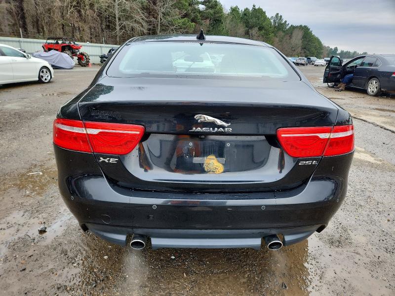 Photo 6 from auction – 2017 JAGUAR XE with VIN SAJAD4BG8HA958692
