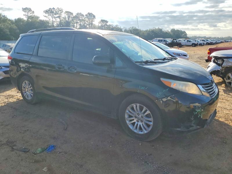 Photo 4 from auction – 2013 TOYOTA SIENNA with VIN 5TDYK3DC9DS289627