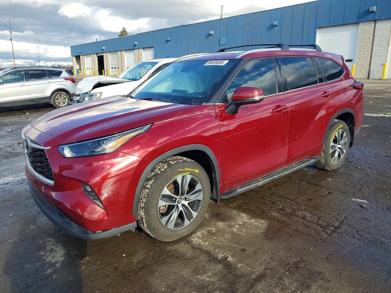 Photo 1 from auction – 2022 TOYOTA HIGHLANDER with VIN 5TDGZRAH2NS143047