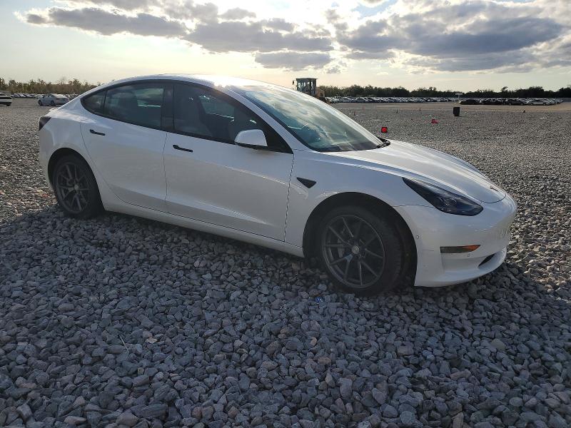 Photo 4 from auction – 2022 TESLA MODEL 3 with VIN 5YJ3E1EB5NF183158