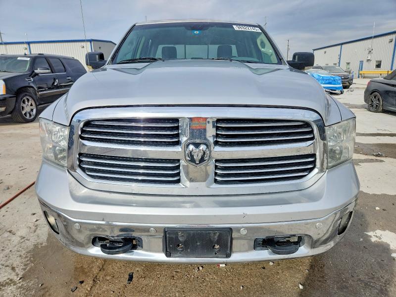 Photo 5 from auction – 2015 RAM 1500 SLT with VIN 1C6RR7LT3FS704886