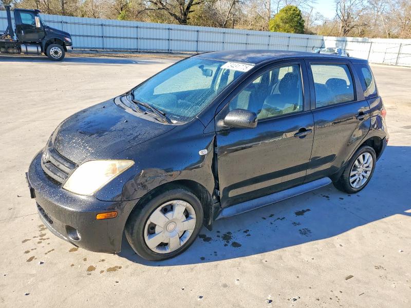 TOYOTA SCION XA 2005 with VIN JTKKT604150120377 - Photo from auction