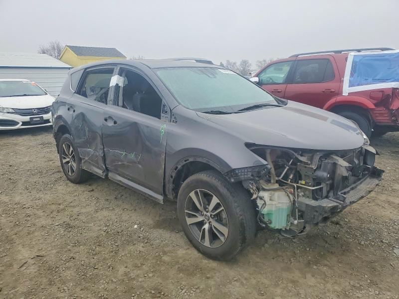Photo 4 from auction – 2018 TOYOTA RAV4 ADVEN with VIN 2T3RFREV2JW792535