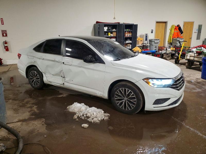 Photo 4 from auction – 2021 VOLKSWAGEN JETTA with VIN 3VWC57BUXMM017900