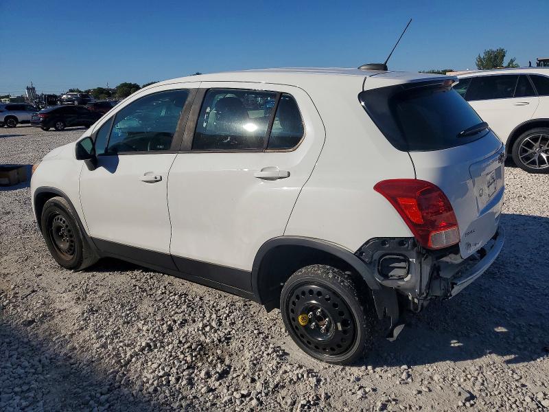 Photo 2 from auction – 2017 CHEVROLET TRAX with VIN KL7CJKSB3HB104581