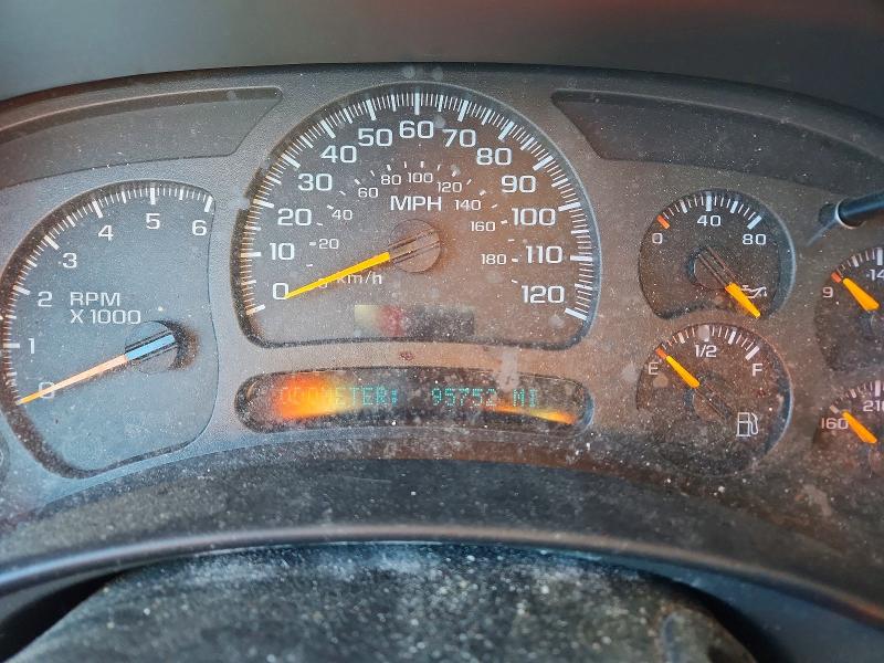 Photo 9 from auction – 2004 GMC NEW SIERRA with VIN 2GTEK19TX41317247