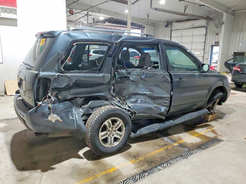 Photo 3 from auction – 2005 HONDA PILOT EX with VIN 5FNYF18465B015190
