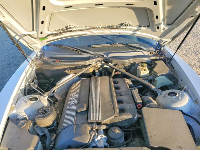 Photo 11 from auction – 2004 BMW Z4 with VIN 4USBT53504LU07562
