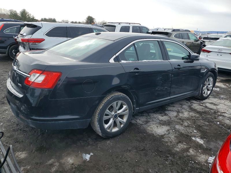 Photo 3 from auction – 2010 FORD TAURUS SEL with VIN 1FAHP2EW5AG130877
