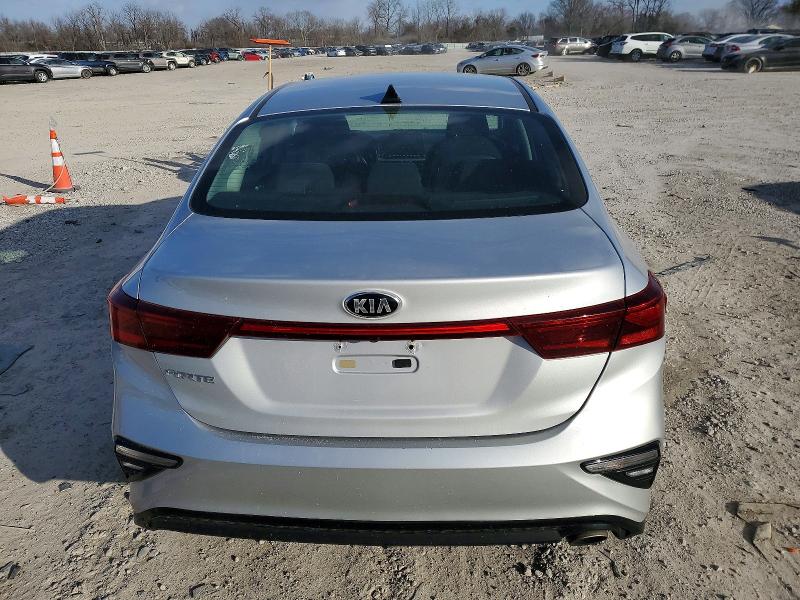 Photo 6 from auction – 2021 KIA FORTE FE with VIN 3KPF24AD8ME271687