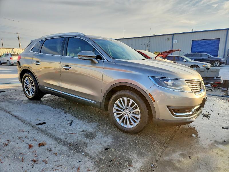 Photo 4 from auction – 2016 LINCOLN MKX with VIN 2LMTJ6KR6GBL59791