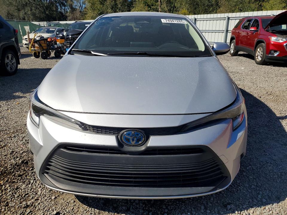 Photo 5 from auction – 2023 TOYOTA COROLLA LE with VIN JTDBCMFE9PJ000920