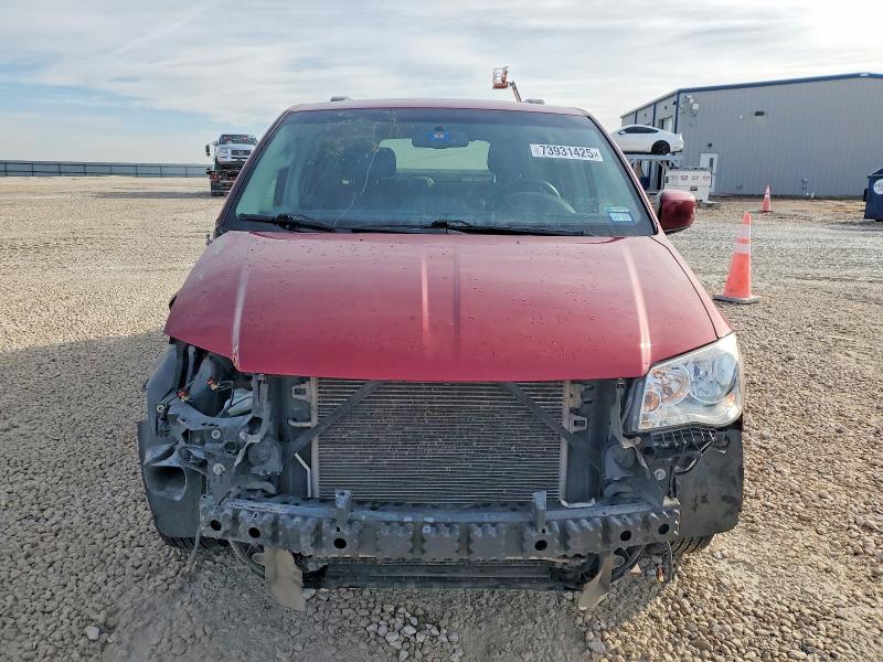 Photo 5 from auction – 2015 CHRYSLER TOWN & COU with VIN 2C4RC1BG8FR709093