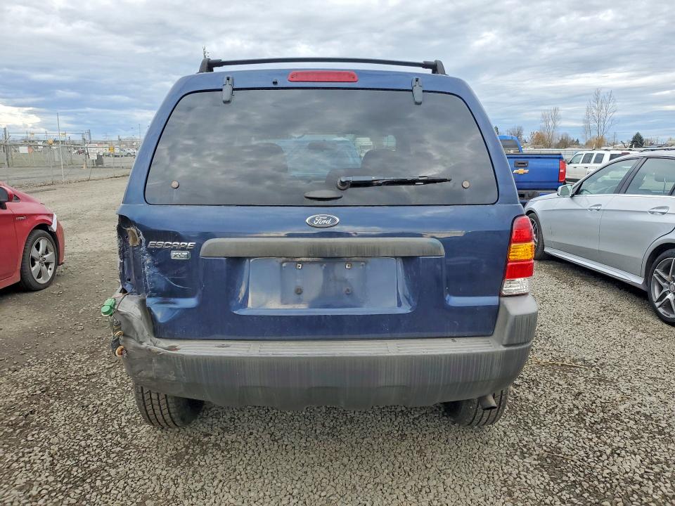 Photo 6 from auction – 2003 FORD ESCAPE XLT with VIN 1FMYU03183KB90081
