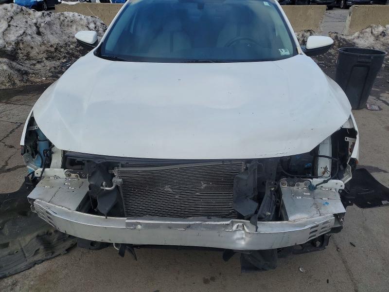 Photo 11 from auction – 2018 HONDA CIVIC LX with VIN 2HGFC2F56JH562936
