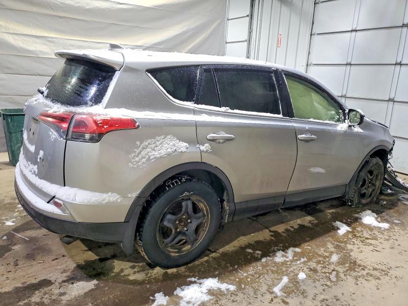 Photo 3 from auction – 2018 TOYOTA RAV4 LE with VIN JTMBFREV8JJ201981