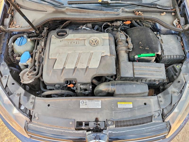Photo 11 from auction – 2014 VOLKSWAGEN JETTA TDI with VIN 3VWPL7AJ8EM603897