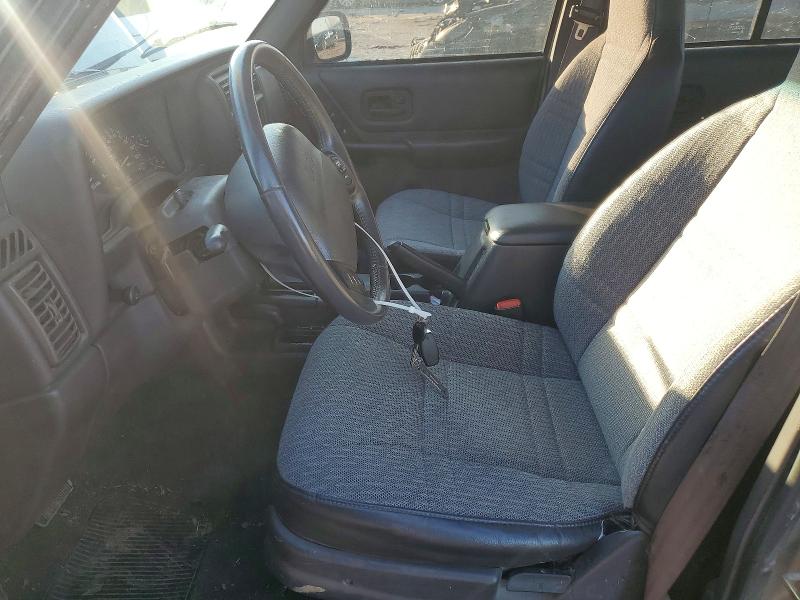Photo 7 from auction – 2001 JEEP CHEROKEE S with VIN 1J4FF48S31L595975