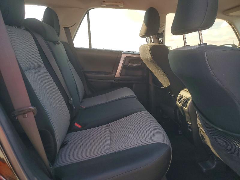 Photo 11 from auction – 2018 TOYOTA 4RUNNER with VIN JTEZU5JR5J5166987